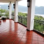 Waterfront Mediterranean Vila *