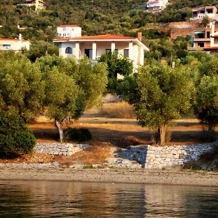 Waterfront Mediterranean Skroponeria