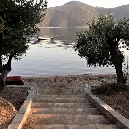 Waterfront Mediterranean Skroponeria