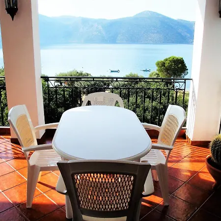 Waterfront Mediterranean * Skroponeria
